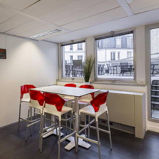 Bureau privé 13 m² 2 postes Coworking Rue Beaujon Paris 75008 - photo 4